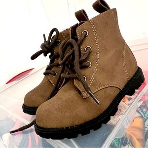H&M boots Toddler 6.5c